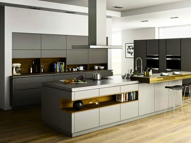 Coifa de ilha preta sob medida com acabamento premium em cozinha moderna